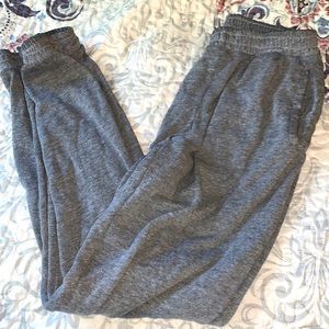 BRANDY MELVILLE SWEATS
